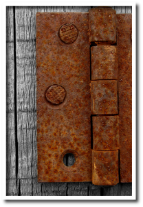 rusty hinge